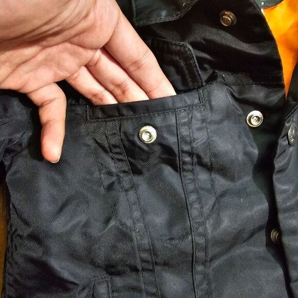 Levi's Bomber Jacket Quilted Synthetic Fill Kids Size 6 Black Orange Snap Button - Picture 8 of 8